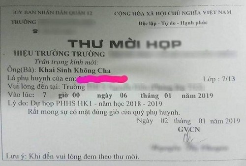 gui thu moi hop phu huynh hoc sinh khai sinh khong cha gay phan no co giao den nha de xin loi