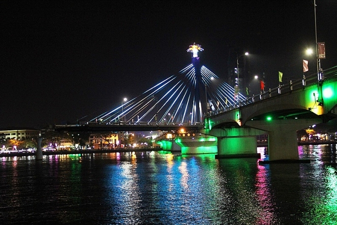 Đà Nẵng: Thành phố của những cây cầu đẹp
