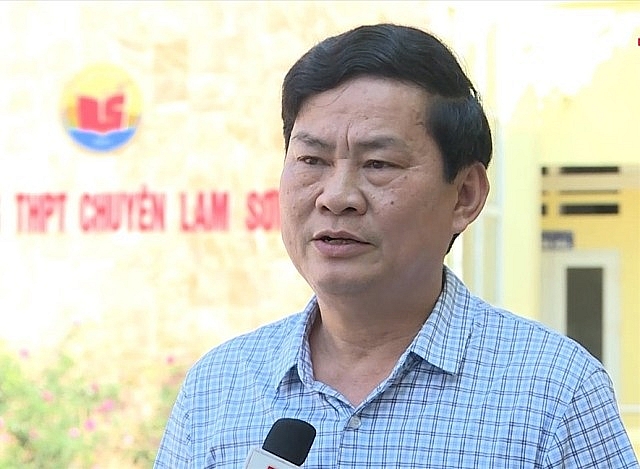 Thanh Hóa: Sau hàng loạt sai phạm, Hiệu trưởng Trường THPT chuyên Lam Sơn bất ngờ có đơn xin nghỉ công tác