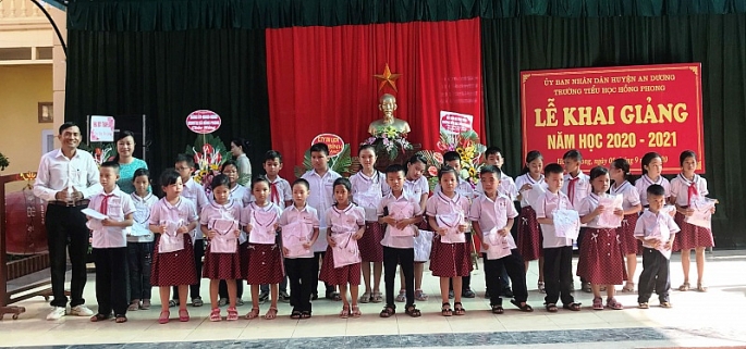 Hải Phòng: Trường Tiểu học Hồng Phong long trọng tổ chức lễ khai giảng năm học mới 2020-2021
